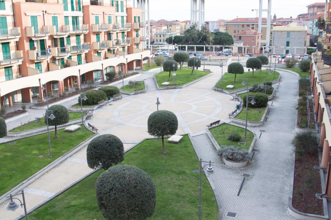 Appartamento Ristrutturato Con Terrazzo ヴァラッツェ エクステリア 写真